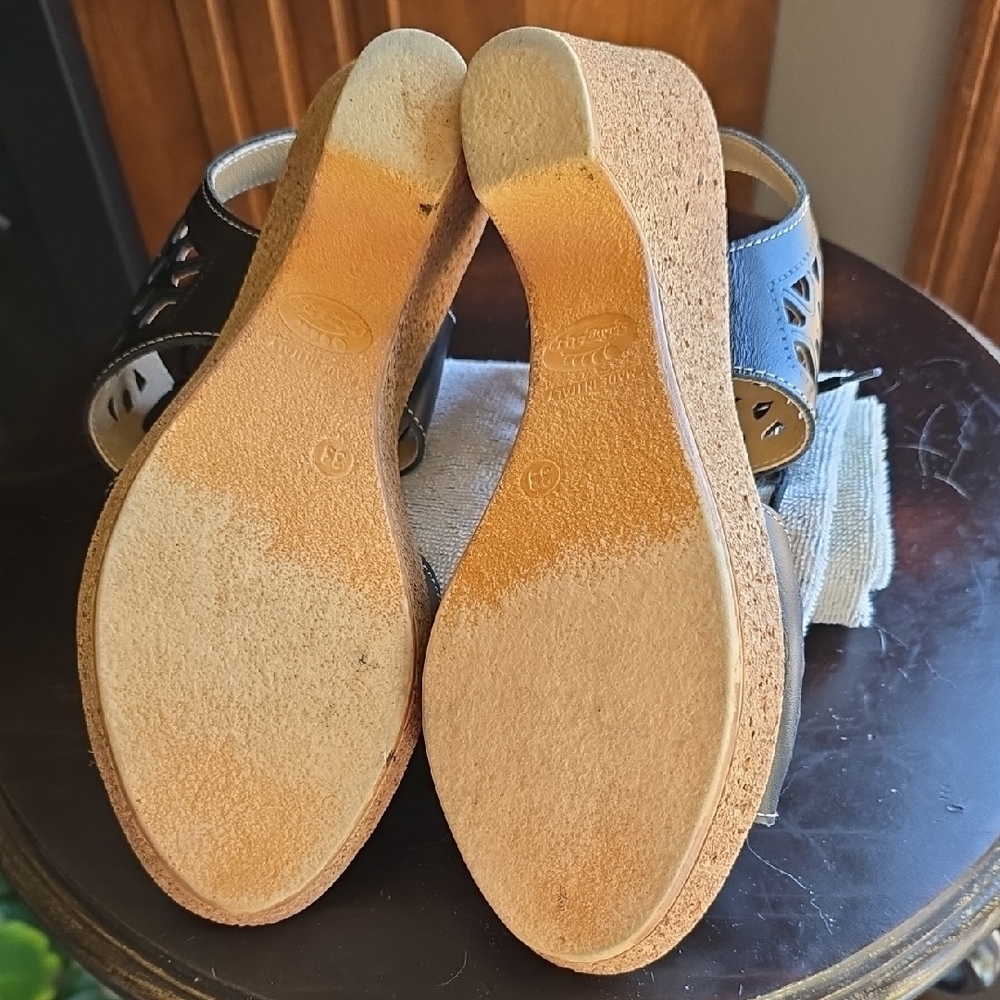 Spring Step Black Wedge Sandals - Picture 5 of 6